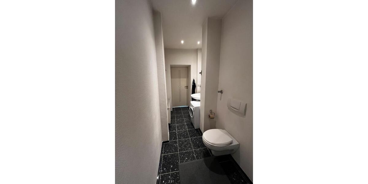 Hochparterre Aachen Aachen-Mitte - 2 Zimmer, 65 m&sup2;, 1.260&euro; | Angebot:26414722