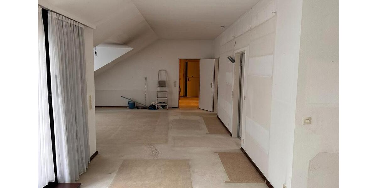 Dachgeschoßwohnung Aachen Aachen-Mitte - 2 Zimmer, 99 m&sup2;, 325.000&euro; | Angebot:27209201
