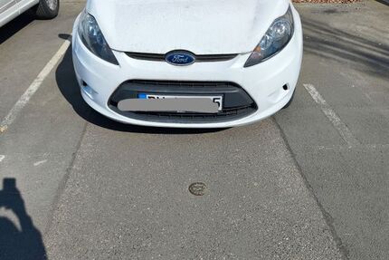 Ford Fiesta 235.000 km 2.400 &euro; Düren 52351