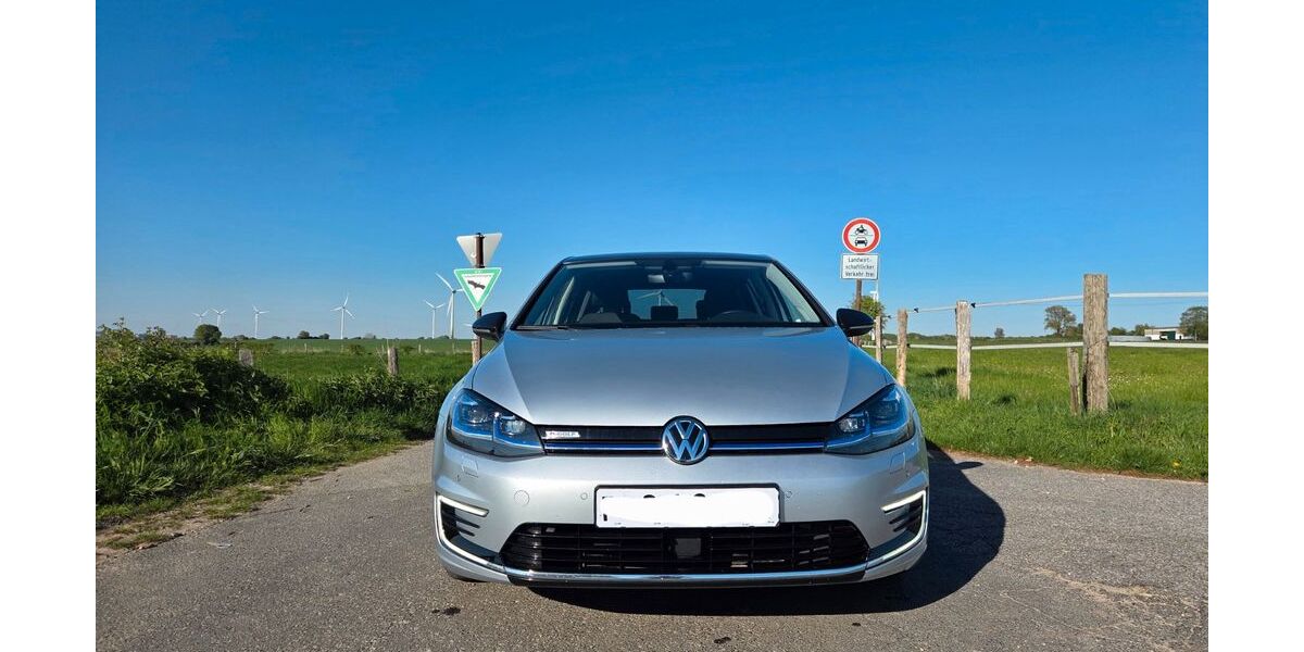 VW Golf 84.890 km 15.300 &euro; Aachen 52074
