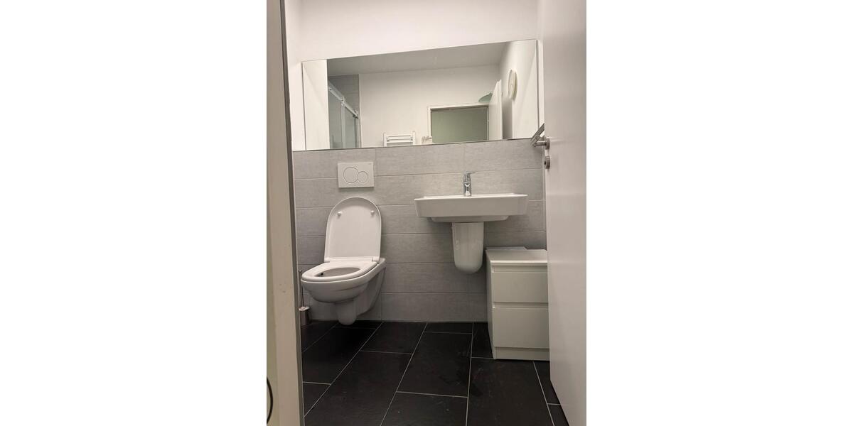 Lichtdurchflutete, reonvierte Wohnung in Eilendorf 2 zimmer