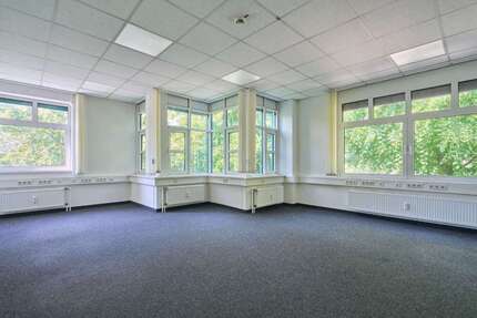 Büro in Würselen 1.540 € 181 m²