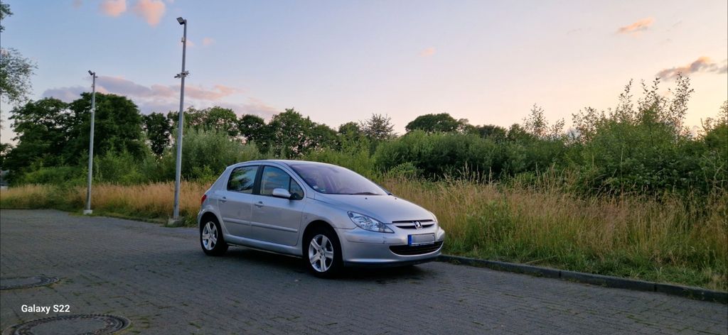 Peugeot 307 87.000 km 3.100 &euro; Aachen 52074