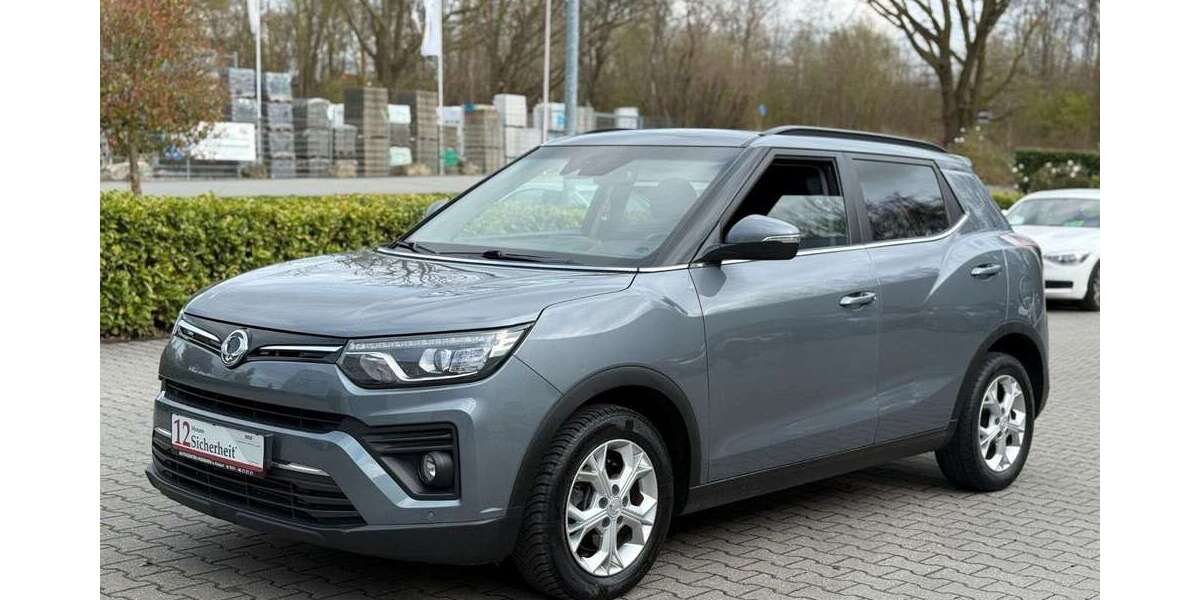 SsangYong Tivoli 104.307 km 9.990 &euro; Alsdorf - Aachen 52477