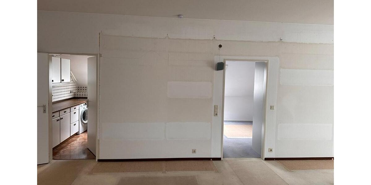 Dachgeschoßwohnung Aachen Aachen-Mitte - 2 Zimmer, 99 m&sup2;, 325.000&euro; | Angebot:27209201