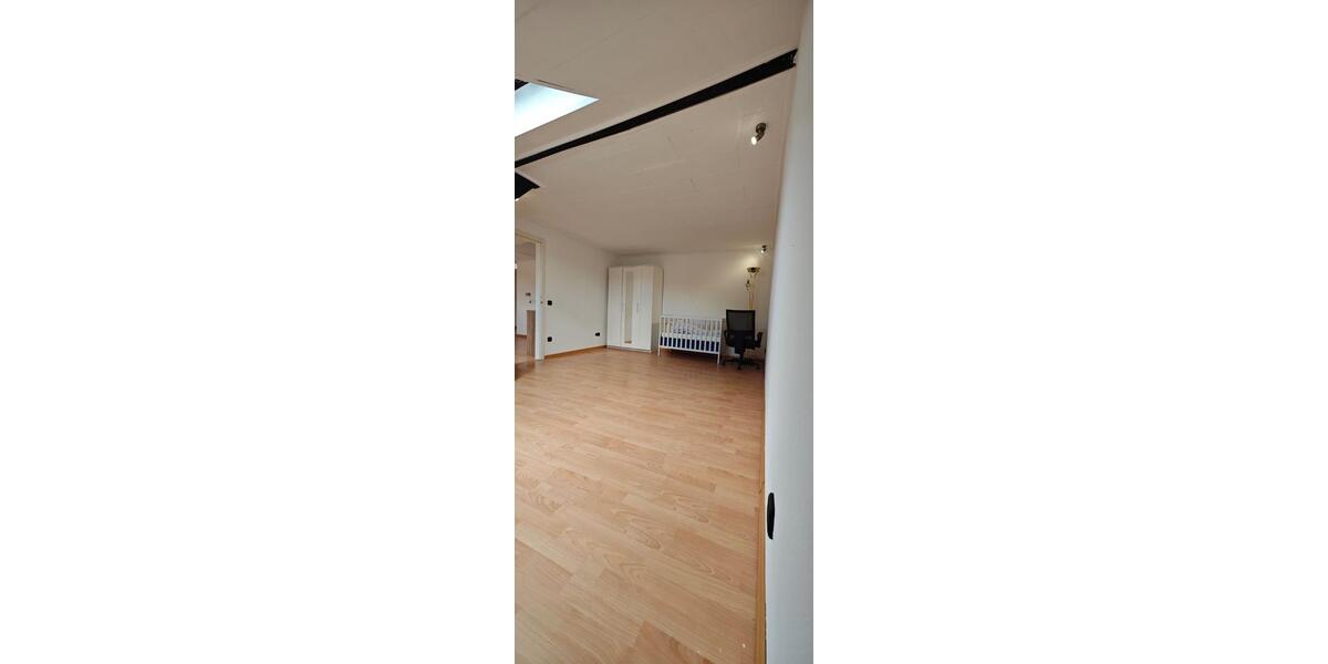 Dachgeschoßwohnung Eschweiler - 3 Zimmer, 102 m&sup2;, 840&euro; | Angebot:26262915