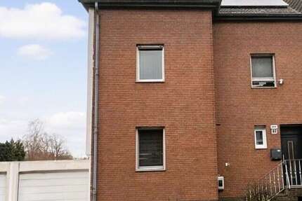 Haus zum Kaufen in Niederzier Huchem-Stammeln 449.000 € 161 m² 7 zimmer