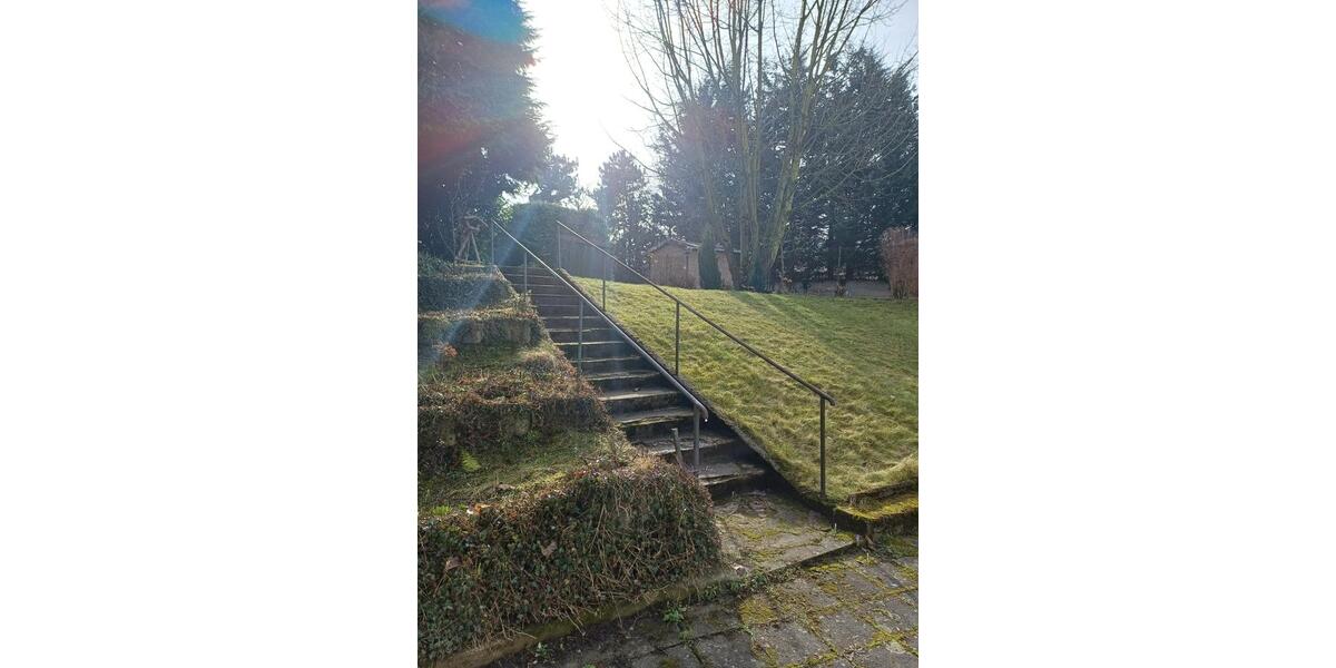 Dachgeschoßwohnung Aachen Eilendorf - 3 Zimmer, 80 m&sup2;, 680&euro; | Angebot:25656547