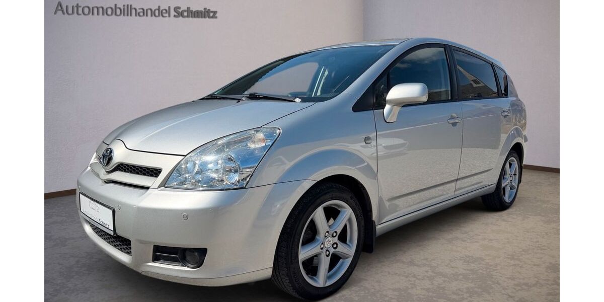 Toyota Corolla Verso 254.000 km 4.499 &euro; Linnich 52441