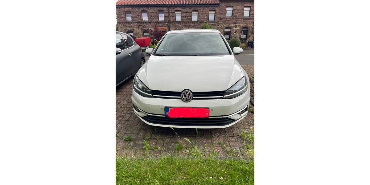 VW Golf 128.500 km 11.000 &euro; Aachen 52080