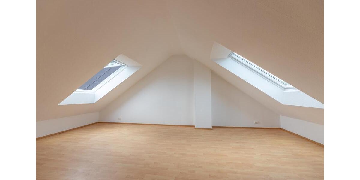 Dachgeschoßwohnung Aachen Eilendorf - 5 Zimmer, 119 m&sup2;, 380.000&euro; | Angebot:27202306