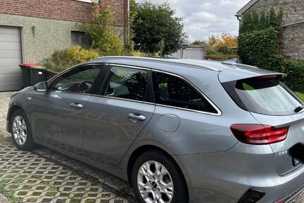 Kia ceed Sportswagon 54.000 km 18.500 &euro; Aachen 52076