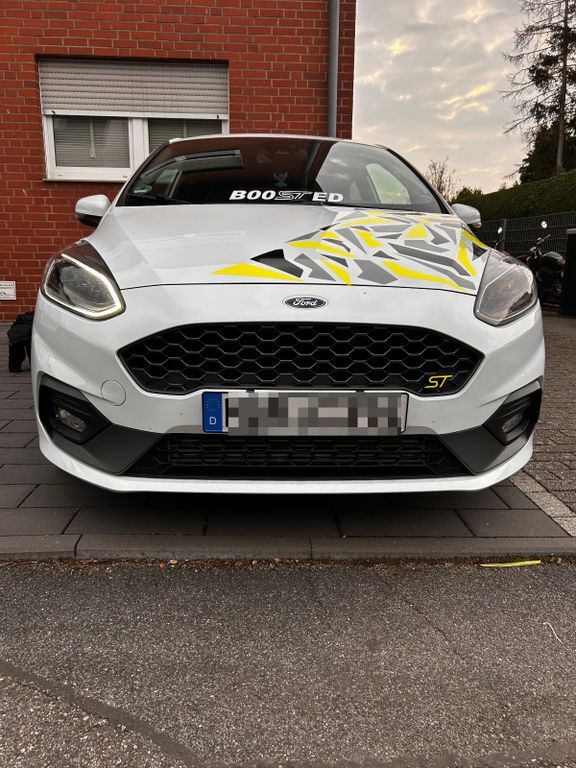 Ford Fiesta 70.500 km 17.000 € Eschweiler 52249