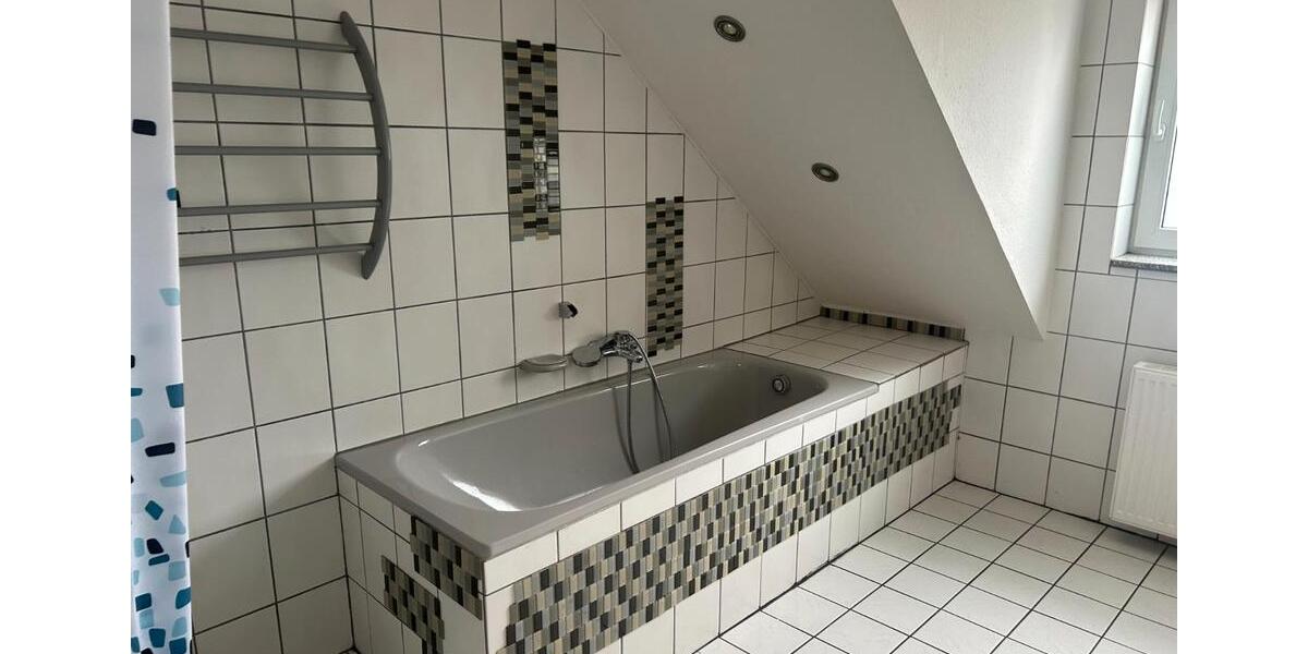 Dachgeschoßwohnung Stolberg (Rheinland) - 4 Zimmer, 116 m&sup2;, 299.990&euro; | Angebot:26351307