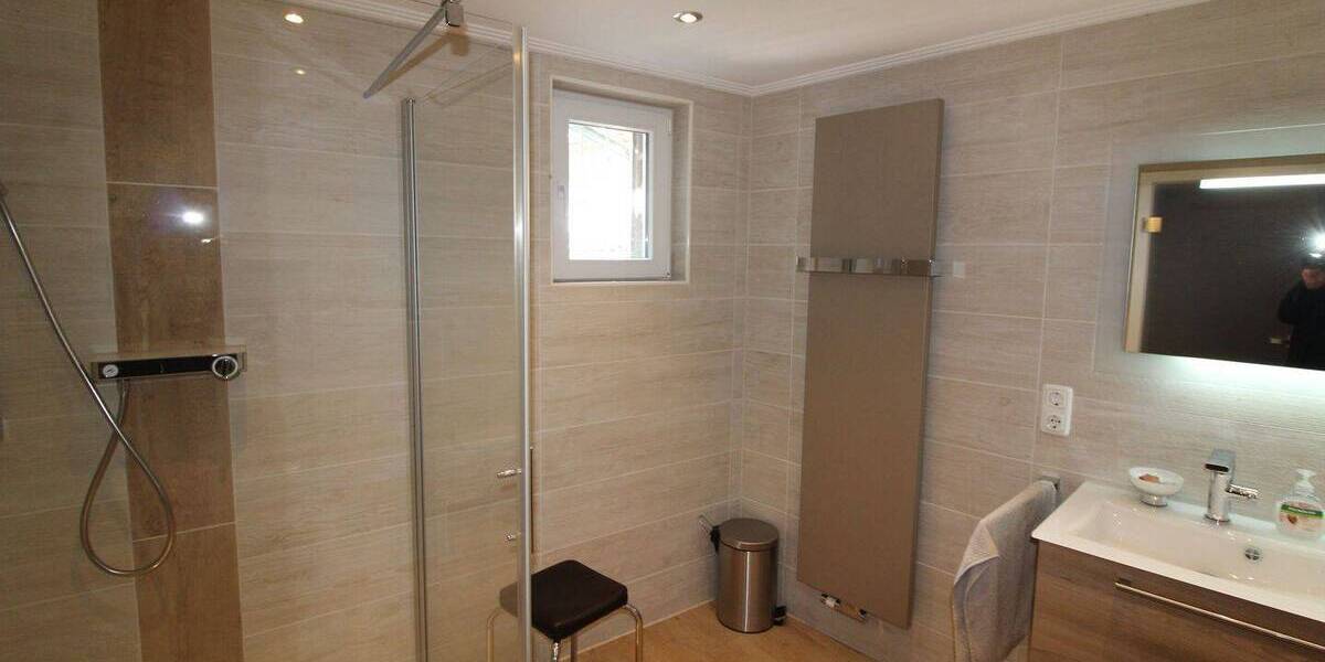 Mehrfamilienhaus, Wohnhaus Geilenkirchen Lindern - 6 Zimmer, 124 m&sup2;, 229.000&euro; | Angebot:25728232