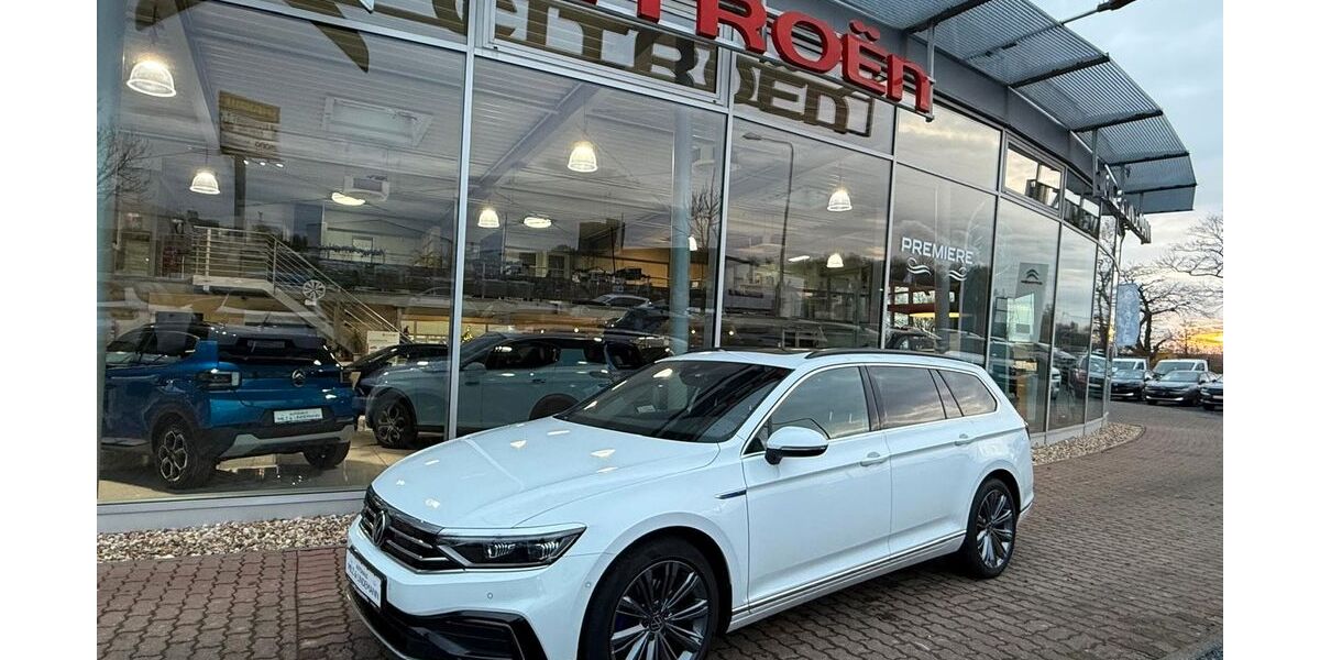 VW Passat 80.500 km 22.990 &euro; Düren 52353
