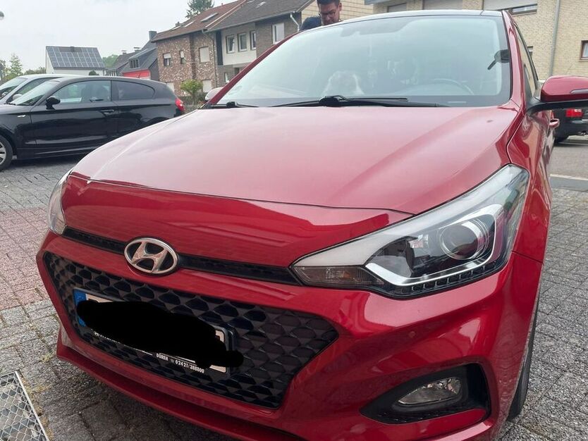 i20
