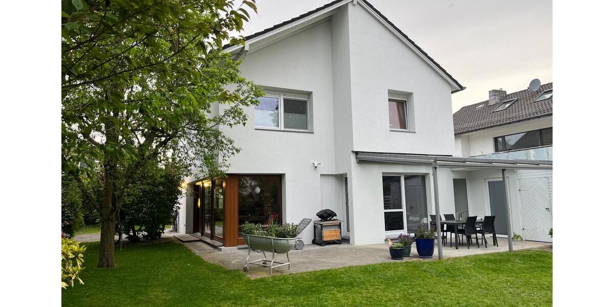 Einfamilienhaus Aachen Aachen-Mitte - 6 Zimmer, 180 m&sup2;, 2.340&euro; | Angebot:26358632