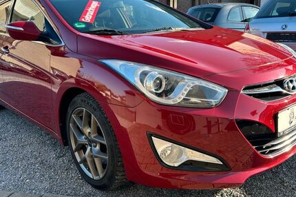 Hyundai i40 175.437 km 7.950 € Aachen 52080