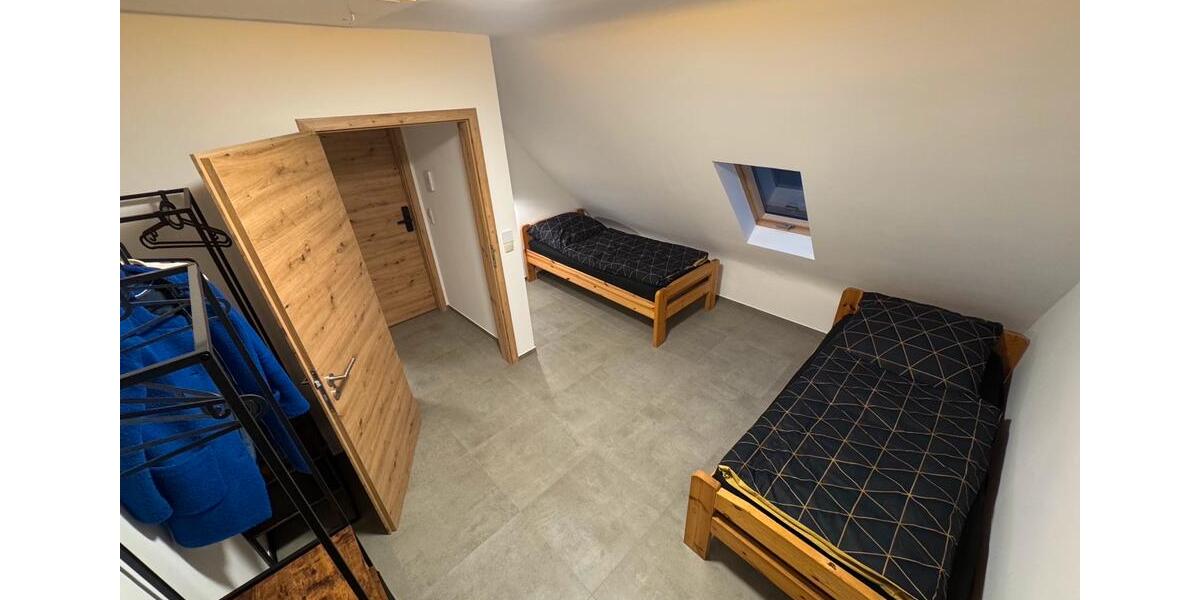 Dachgeschoßwohnung Eschweiler - 2 Zimmer, 45 m&sup2;, 1.300&euro; | Angebot:26447976