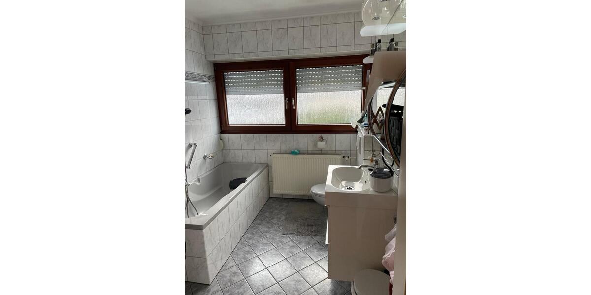 Freistehendes Einfamilienhaus in Düren Gürzenich zu vermieten 5 zimmer