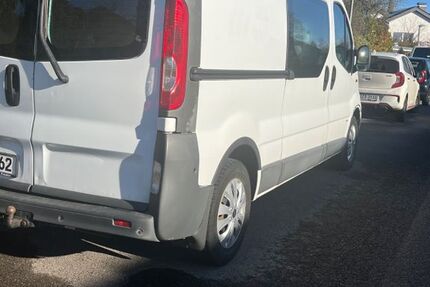 Opel Vivaro 117.500 km 6.900 &euro; Aachen 52076