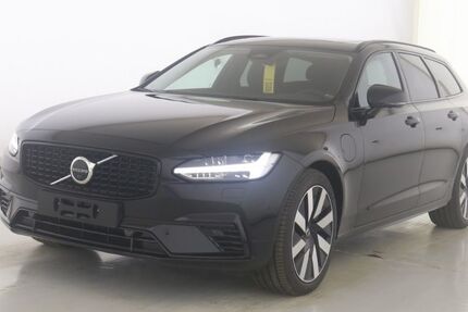 Volvo V90 19.447 km 42.440 &euro; Aachen 52078
