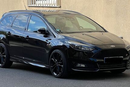 Ford Focus 102.000 km 17.999 &euro; Herzogenrath 52134