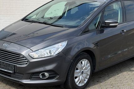Ford S-Max 259.000 km 6.999 &euro; Düren 52353
