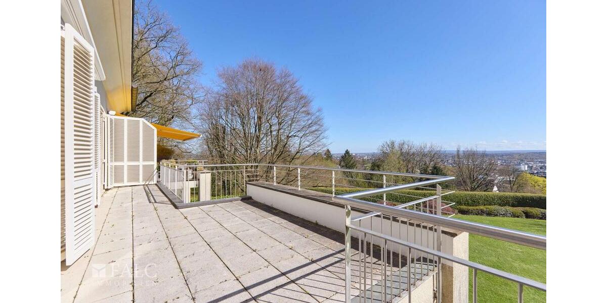 Maisonettenwohnung Aachen Aachen-Mitte - 3 Zimmer, 201 m&sup2;, 2.500&euro; | Angebot:26075061