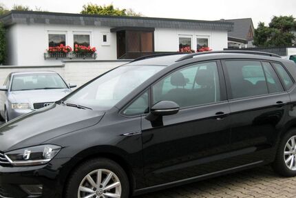 VW Golf Sportsvan 107.000 km 8.990 &euro; Niederzier 52382