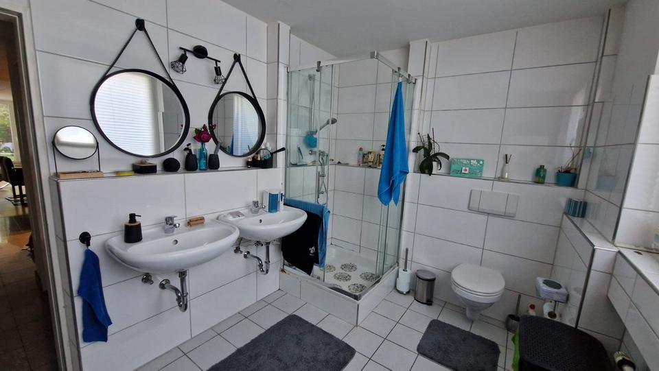 RENDITEOBJEKT und sichere KapitalanlageMehrfamilienhaus 8 zimmer