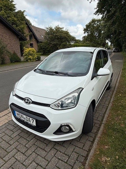 i10