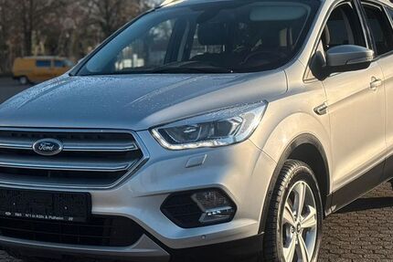 Ford Kuga 132.000 km 9.490 &euro; Düren 52349