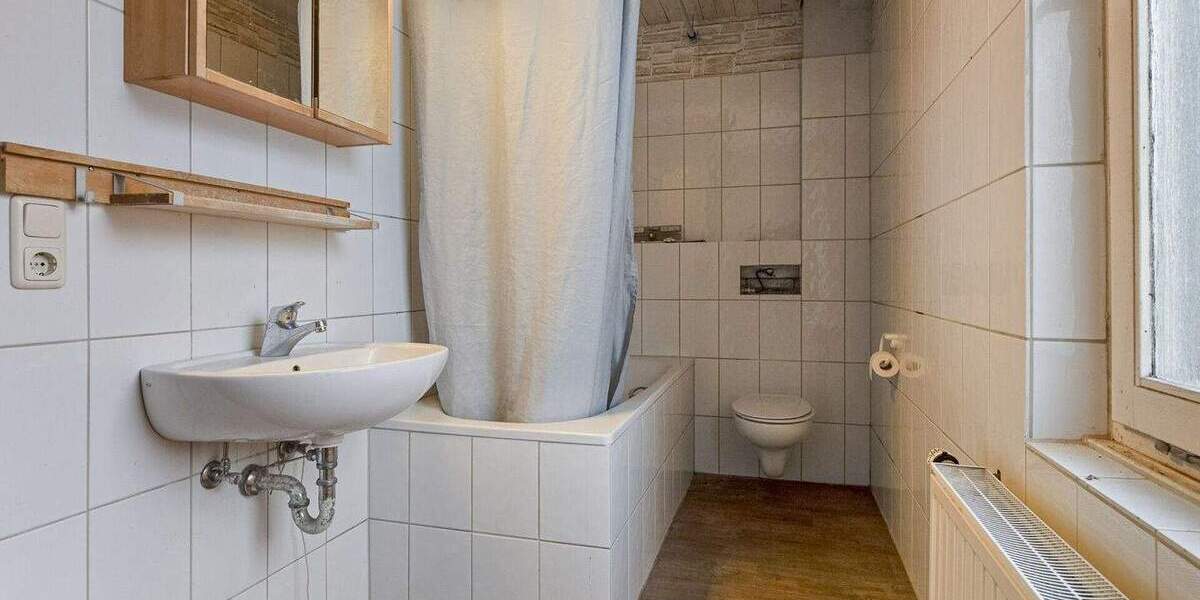 Mehrfamilienhaus, Wohnhaus Geilenkirchen - 6 Zimmer, 140 m&sup2;, 369.000&euro; | Angebot:25707174