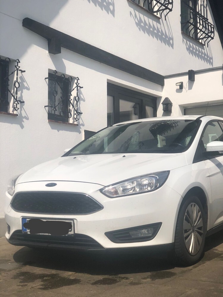 Ford Focus 103.000 km 6.900 € Kreuzau 52372