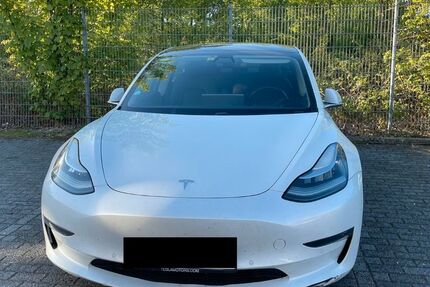 Tesla Model 3 196.000 km 18.250 &euro; Jülich 52428
