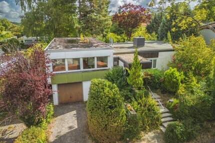 Sonniges Anwesen mit Traumgrundstück in sanierungsbedürftigem Zustand 5 zimmer