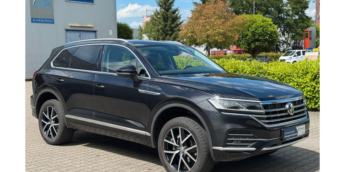 VW Touareg 105.769 km 33.990 &euro; Alsdorf 52477