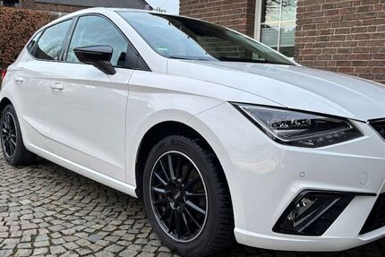 Seat Ibiza 94.000 km 14.700 &euro; Monschau 52156