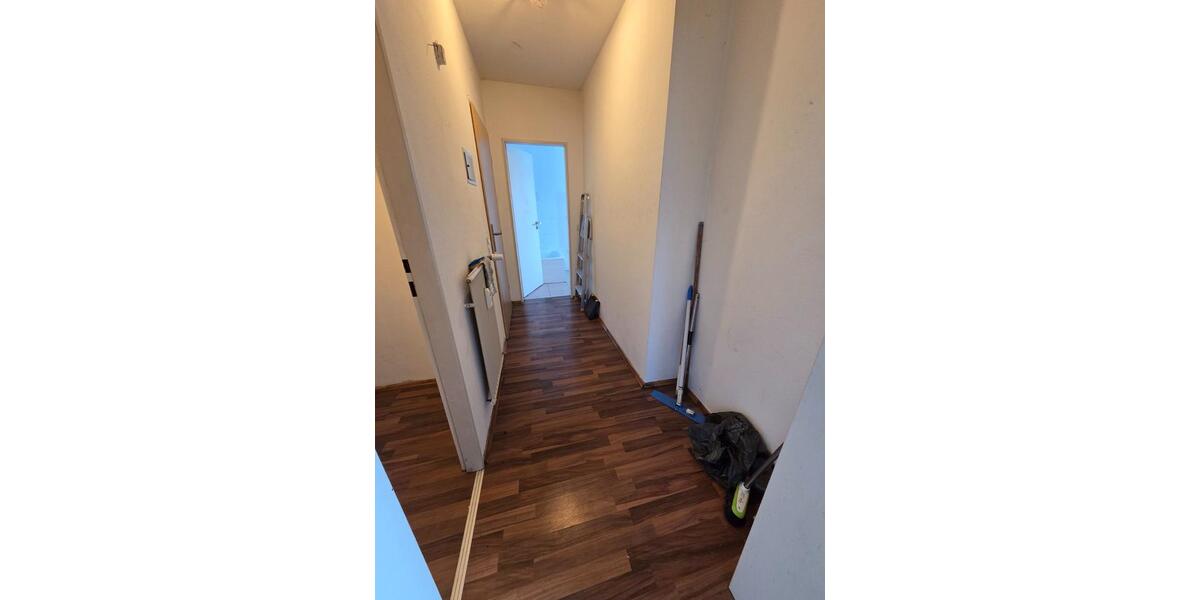 Bezugsfreie Wohnung mit Balkon & zusätzlichem Speicher in Brand 1 zimmer