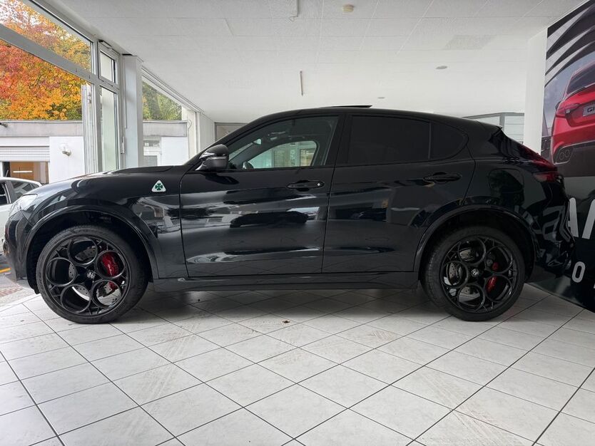 Alfa Romeo Stelvio 40.449 km 53.590 € Aachen 52080