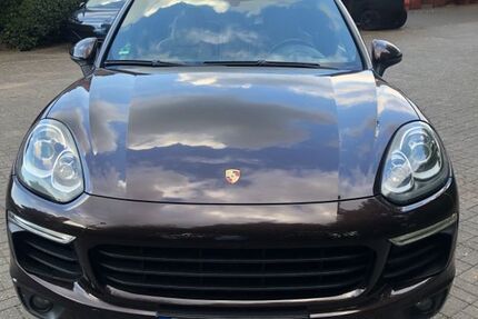 Porsche Cayenne 198.500 km 26.900 &euro; Aachen 52080