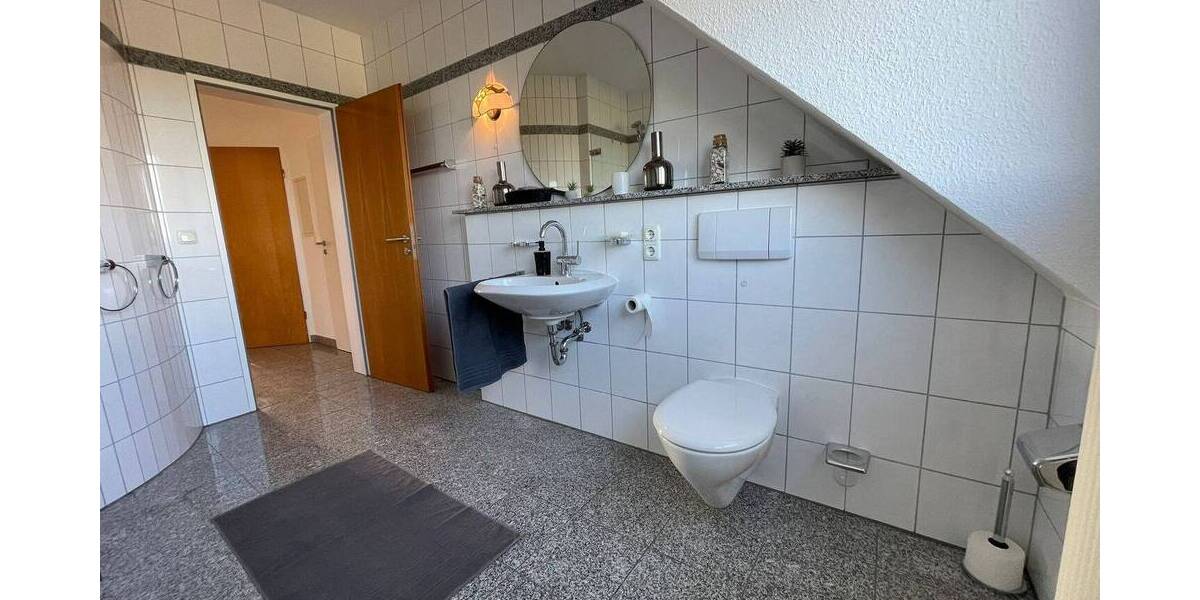 Etagenwohnung Alsdorf - 5 Zimmer, 123 m&sup2;, 275.000&euro; | Angebot:26036837