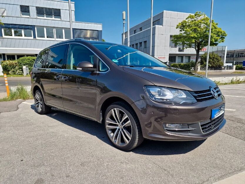 VW Sharan 230.000 km 16.500 € Aachen 52078