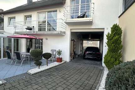 Haus zum Kaufen in Düren 680.000 € 203 m² 7 zimmer