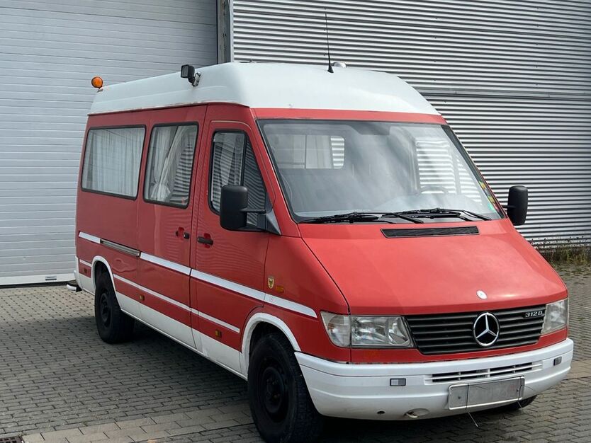 Mercedes-Benz Sprinter 286.400 km 7.000 € Düren 52351
