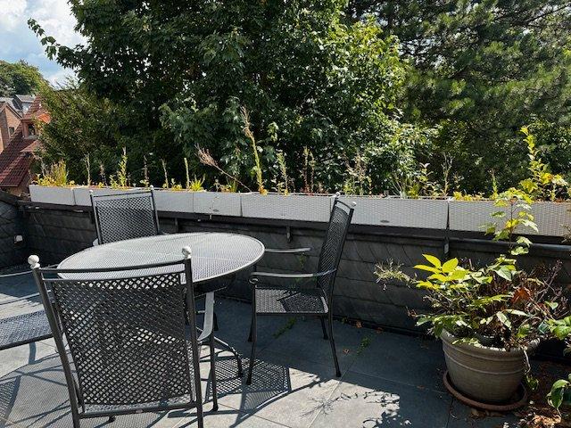Dachgeschoßwohnung Aachen Aachen-Mitte - 2 Zimmer, 99 m&sup2;, 325.000&euro; | Angebot:27209201