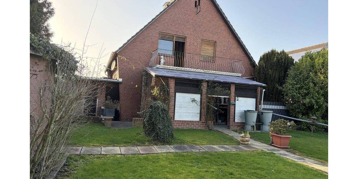 Einfamilienhaus Übach-Palenberg Palenberg - 8 Zimmer, 119 m&sup2;, 278.000&euro; | Angebot:26859247