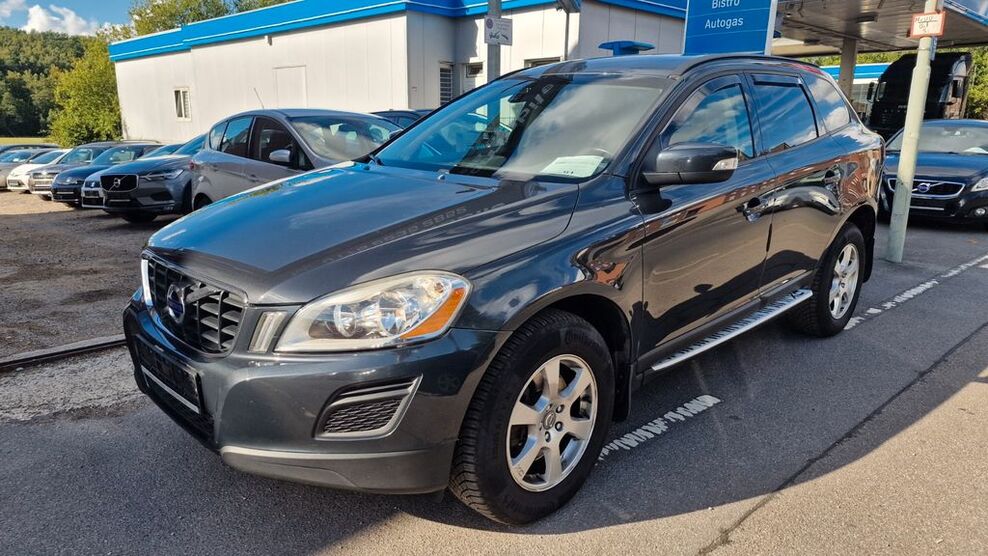 Volvo XC60 290.000 km 8.650 € Eschweiler 52249